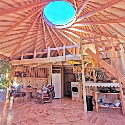 cabane yourte  Le Cerf Bleu